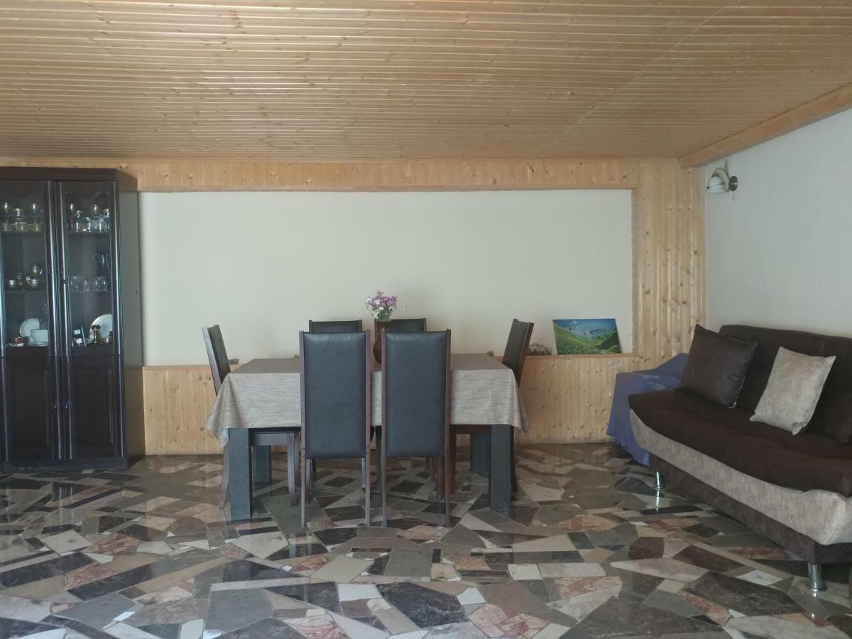 Lali'S Guest House In Juta Dış mekan fotoğraf